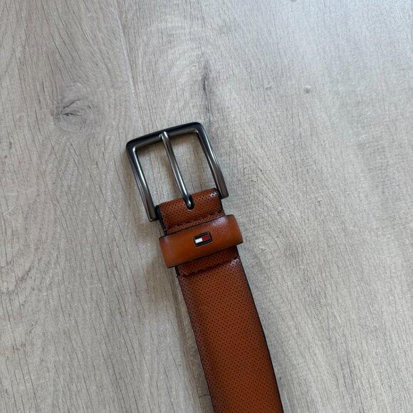 TOMMY HILFIGER brown belt 34-36 excellent condition - Picture 4 of 8